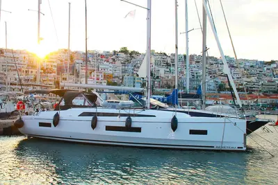 Image de Sun-Kissed Sailing Adventure in Islas Sarónicas