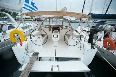 Image de Sun-Kissed Sailing: A Luxurious Beach Experience in Nikiti, Macedonia
