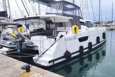 Image de Sun-Kissed Sailing: A Luxurious Beach Experience in Nikiti, Macedonia