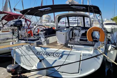 Image de Sun-Kissed Sailing Adventure in Islas Sarónicas