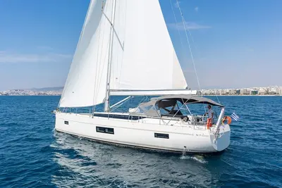 Image de Sun-Kissed Sailing Adventure in Islas Sarónicas