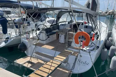 Image de Sun-Kissed Sailing Adventure in Islas Sarónicas