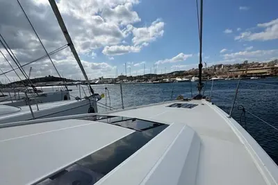 Image de Sun-Kissed Sailing Adventure in Islas Sarónicas