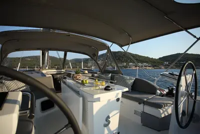 Image de Sun-Kissed Sailing Adventure in Islas Sarónicas