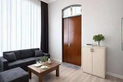 Image de Quiet Ground-Floor 1br Near 28 May Metro