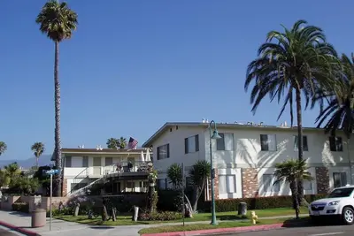 Cozy Beach Condo in Carpinteria