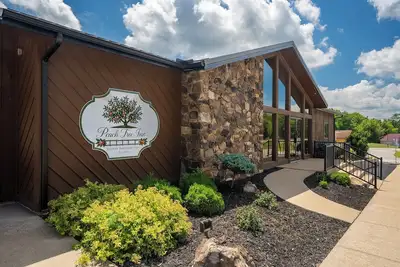 Image de Whole Inn Rental! 5 King Beds, 2 Hot Tubs