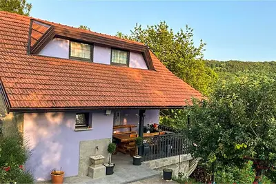 Image de Awesome home in Samobor with sauna