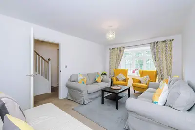 Image de Modern 4br Home in Preston, Parking, Sleeps 8