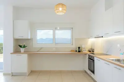 Image de Cozy Coastal Apartment in Oropos! Perfect for Relaxing Getaways!