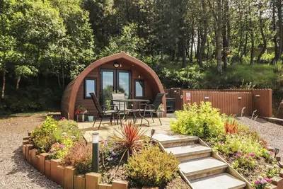 Image de Gortin Glen Glamping Pod 1, romantic, with hot tub in Omagh