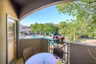 Image de August Special - Tempe, Arizona-Great Location-Look at the amenities! ! !
