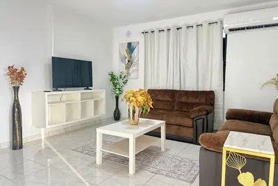 Image de Lovely house near everything! 3br w/pkng 6 Guests