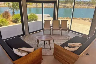 Image de Relaxing tropical villa with private plunge pool, open layout & canal water view