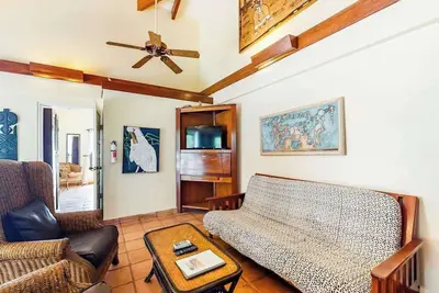 Image de Oceanfront retreat with water view, pool, Ac & free WiFi - easy beach access