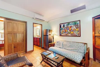 Image de Oceanfront condo with pool, sea view, central Ac & WiFi - steps to the beach