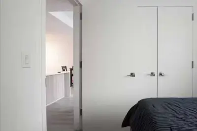 Image de Pleasant 1-bedroom @ waterfront tower in Greenpoint right across of Manhattan