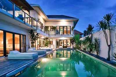Image de 5br Luxury Enclosed Villa with Pool and Rooftop