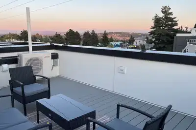 Image de Welcoming 2-bedroom townhome with Ac in vibrant Seattle