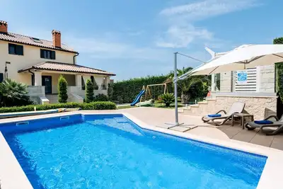 Image de Villa de luxe avec la piscine Kastelir, Sredisnja Istra (K-27559)