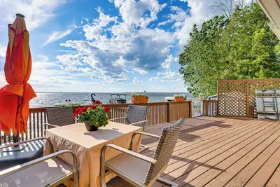 Sunset Views & Deck: Lake Champlain Cottage!