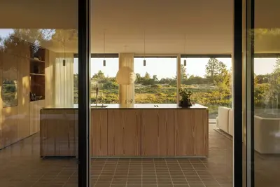 Image de Maison conçue par un architecte, entre la lande et la mer du Nord
