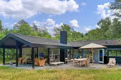 Image de Cozy home in Græsted with sauna