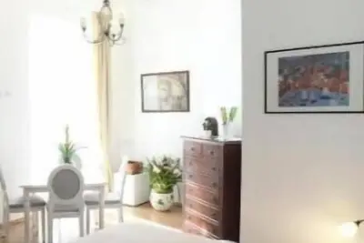 Image de Naples Pietrasanta Lt | Historic Charm in the Heart of Downtown Naples