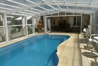 Image de Gîte La Villa Vigneronne : maison de vacances avec piscine privée, Wi-Fi et climatisation