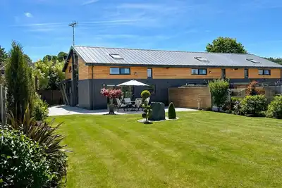 Image de Luxury barn retreat at Wolseley Bridge, near Cannock Chase, Staffordshire