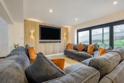 Image de 4 Bed in St. Gennys (oc-p34626)