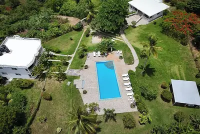 Image de Private tropical vacation paradise for up to 16 people