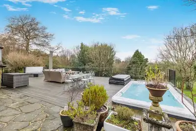 Image de 4 Bed in Burwash Common (oc-b34866)