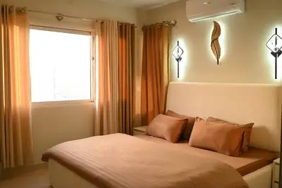 Image de Luxury 2-Bedroom Stay | Netflix & High-Speed WiFi