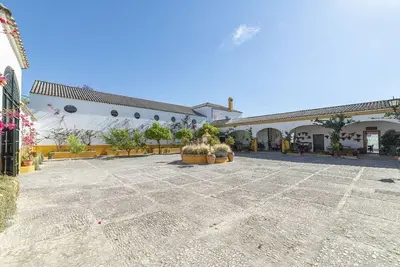 Image de Ferme andalouse avec piscine