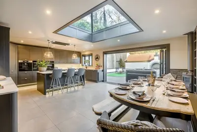 Image de 4 Bed in East Dean (oc-l34384)