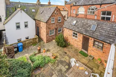 Image de 2 Bed in Whitby (oc-dedi4)