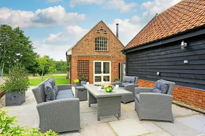 Image de 3 Bed in Bramfield (oc-tbs)