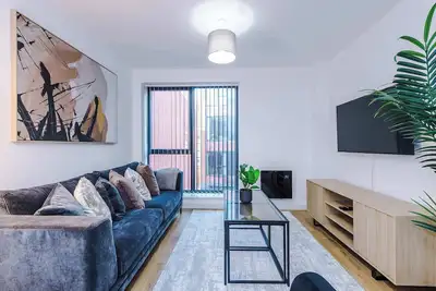 Image de Spacious 2br Apartment, Walk to City Centre