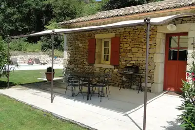 Image de Le Mazet Provençal avec sa piscine
