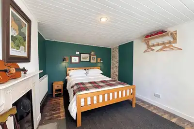 Image de Coastal Cottage Retreat Steps from the Beach - Pass the Keys