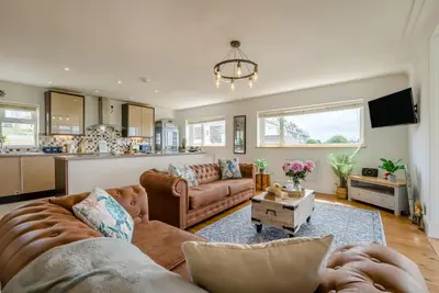 Image de 3 Bed in Tintagel (oc-a36172)