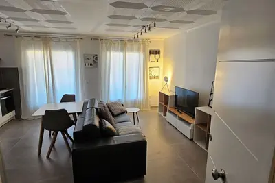 Image de Appartement moderne rénové, climatisé et tout équipé