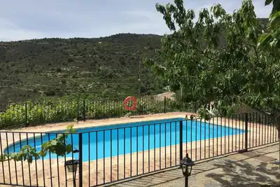Image de Escapade rurale à Laroya avec piscine pour 4