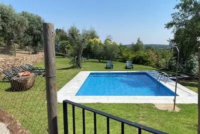 Image de Villa individuelle de 4 chambres avec piscine