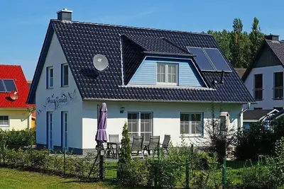 Image de Maison de vacances à Glowe avec piscine