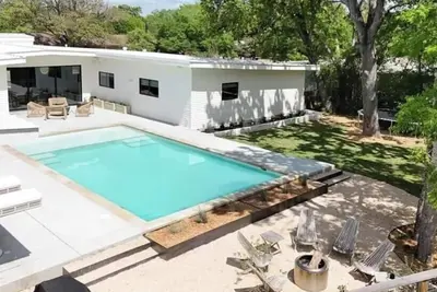 Image de Vine Retreat | Near Texas A&M