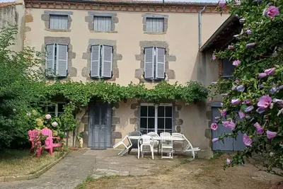 Image de Maison de charme à Fontannes - 14 pers.