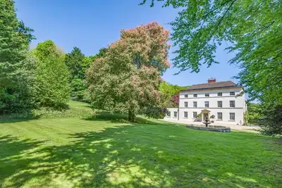 Image de 5 Bed in Minchinhampton (oc-h32022)