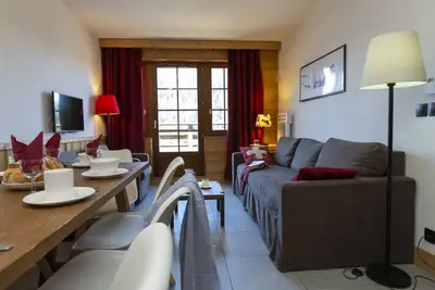 Image de Grand T3 alpin en face de la télécabine | Piscine